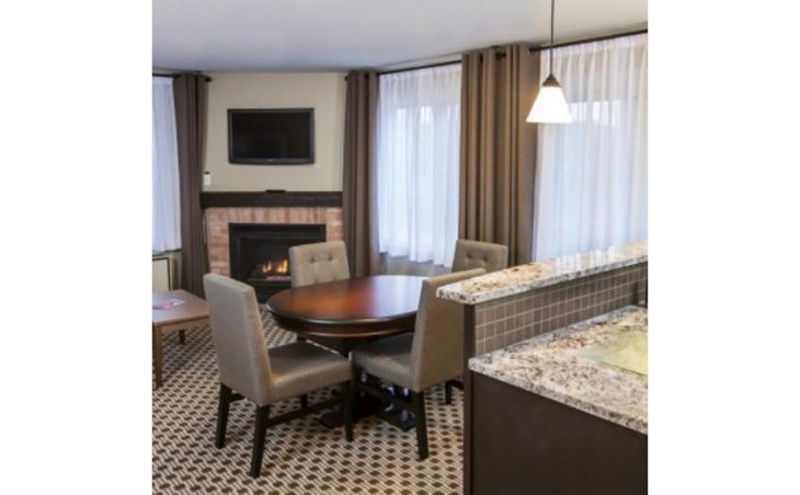 Holiday Inn Express & Suites in Tremblant , Canada image 4